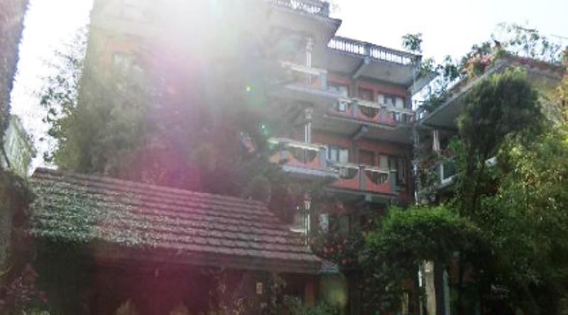 Green Hotel Катманду Экстерьер фото