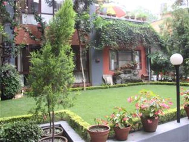 Green Hotel Катманду Экстерьер фото
