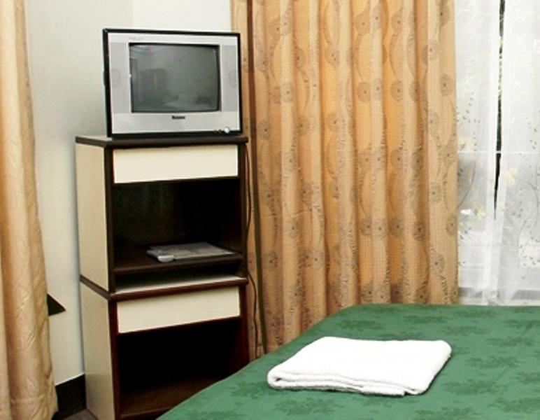 Green Hotel Катманду Экстерьер фото